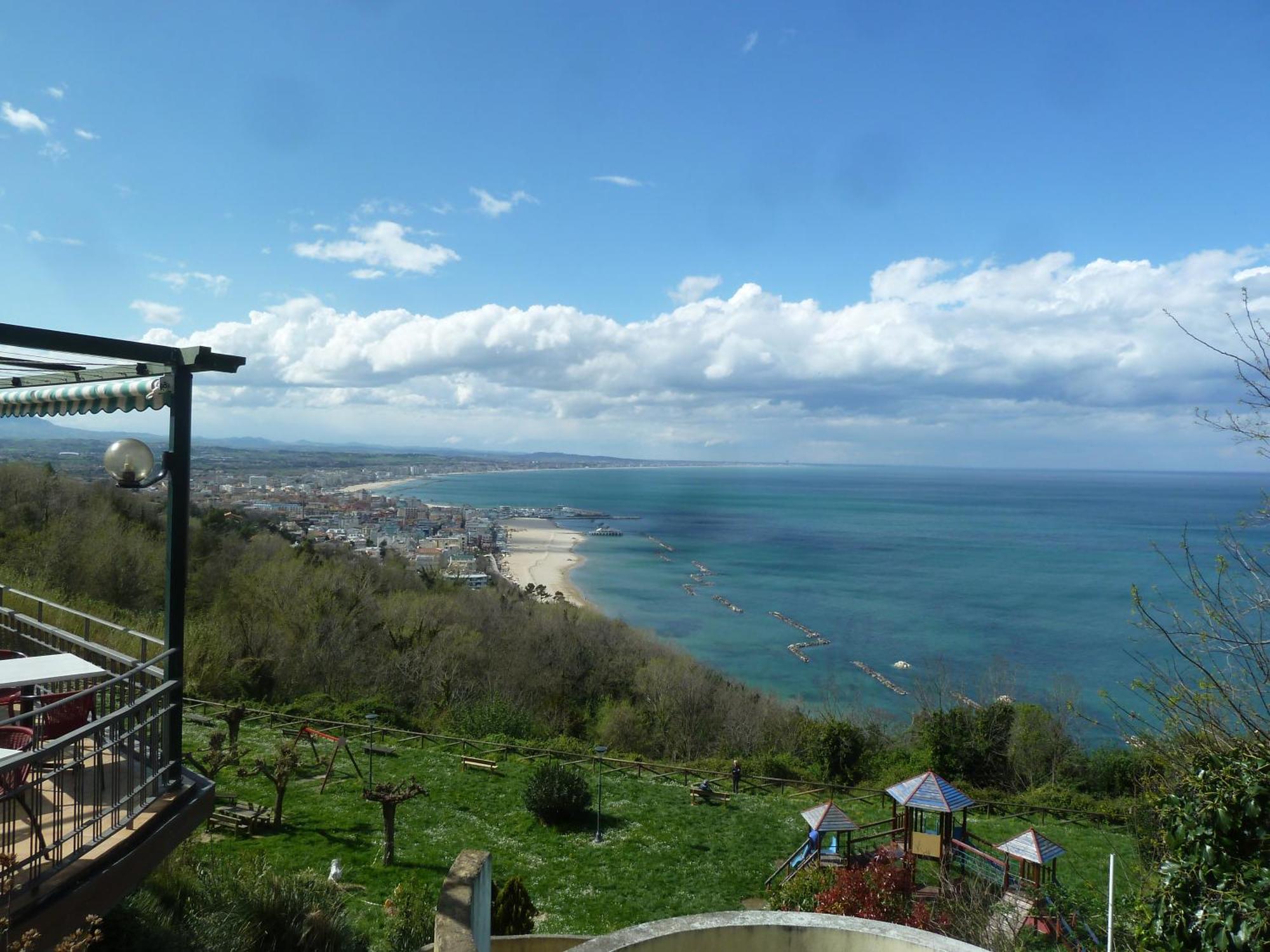 Hotel Napoleon Gabicce Mare Zewnętrze zdjęcie